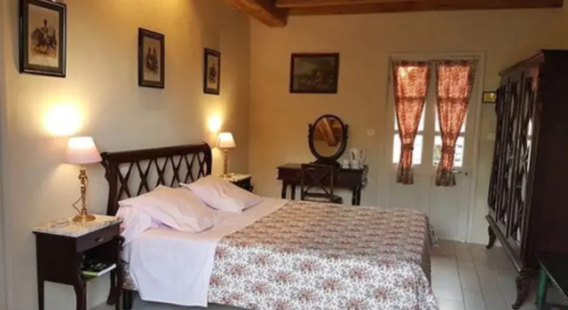 la salamandre, Book Hotel Chalagnac Aquitaine