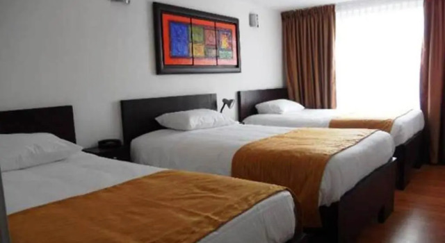 Трёхместный номер Standard Hotel Expo Inn Embajada