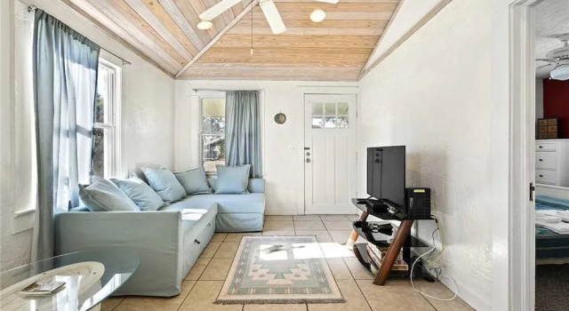 Coconut Cottage - Two Bedroom Home, Забронировать Дом для отпуска Джексонвилл-Бич Jacksonville Coast, рядом с Заповедник Крадл-Крик