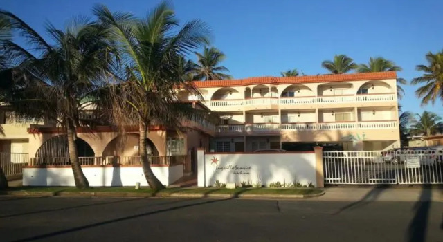 Люкс Luquillo Sunrise Beach Inn
