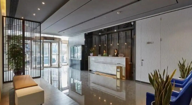 Jinjiang Inn Style Hangzhou Linping East Lake North Road, Забронировать Отель Юхан Чжэцзян