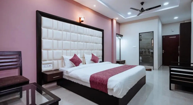 Bajaj's Karwan Inn