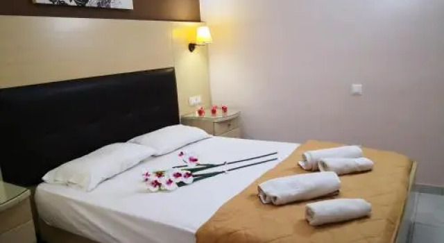 Rose Club Hotel