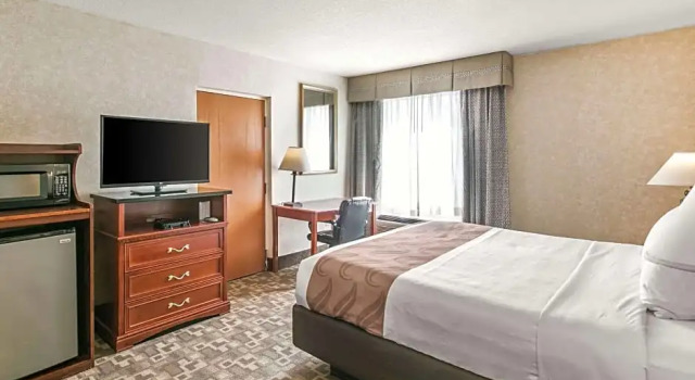 Люкс Quality Inn Edison-New Brunswick