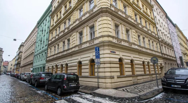 Апартаменты Riverside Ruterra Apartment