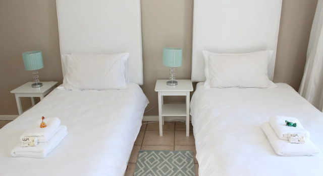 Saffron House Guesthouse, Boek Hotel Sunset Beach Western Cape