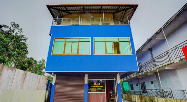 OYO 82073 Ck Tourist Home, Забронировать Отель Отели штата Кералы с парковкой, Парковка