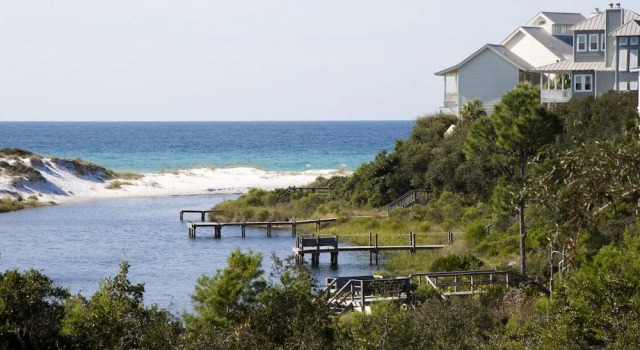 Tofino by Southern Vacation Rentals, Book Feriehus Sommerhuse i Emerald Coast, Hytte