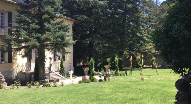 Finca Villa Ángeles, Varaa Villa Hotellit Madridin maakunta pysäköinnillä, Pysäköinti
