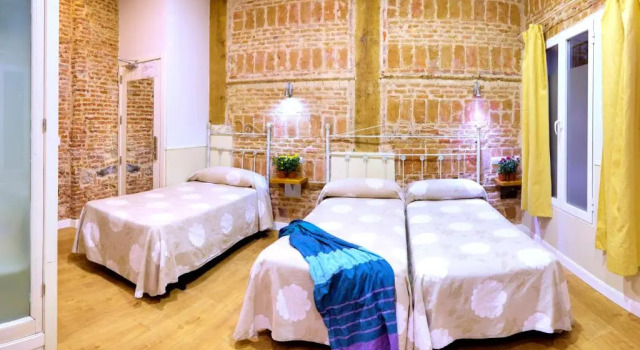 Трёхместный номер Interior Hostal Madrid
