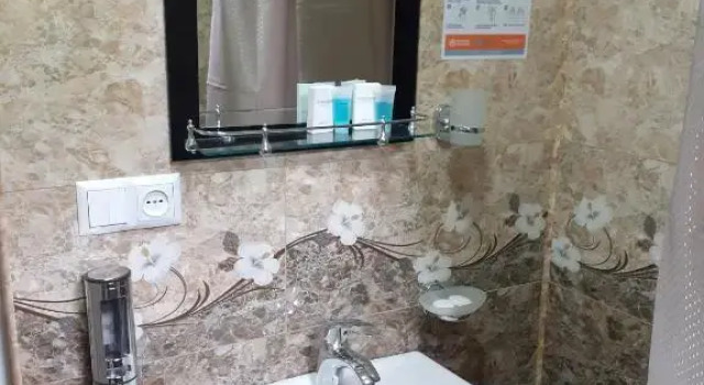 Beehives, Prenota Hotel Kutaisi Imereti