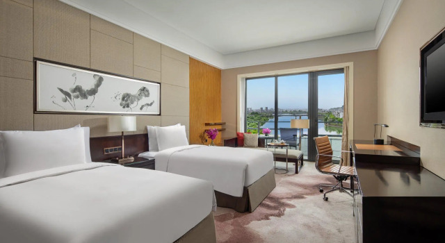 Двухместный номер Premium с видом на реку Crowne Plaza Huangshan Yucheng by IHG