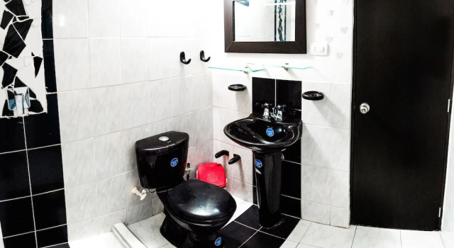 Люкс Comfort $ PROMO $ 3 Bedrooms with Bathrooms apartment & Jacuzzi in Lleras park @Poblado