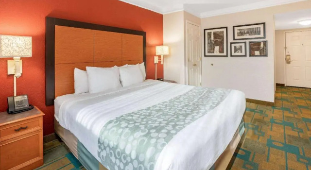 Номер Standard La Quinta by Wyndham Seattle Sea-Tac Airport