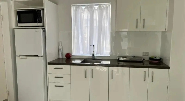 Studio met balkon en  uitzicht op de tuin Beachside Mooloolaba