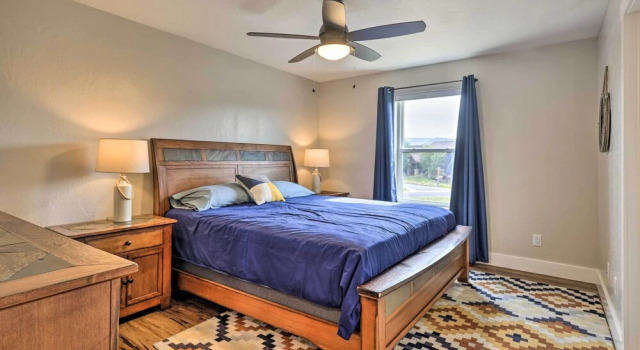 Коттедж Walk To Golf: Modern Mtn-view Home in Granby