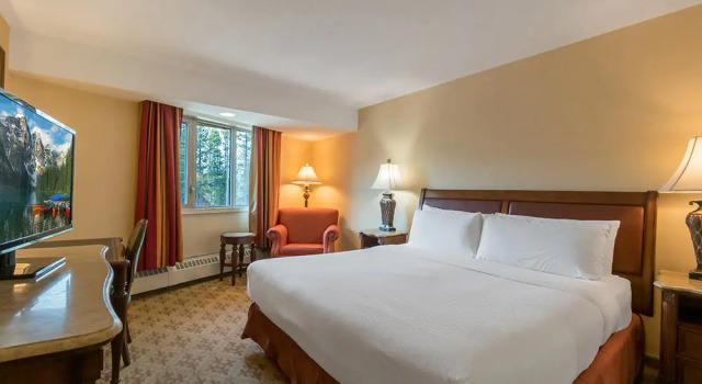 Номер Deluxe Lake Louise Inn