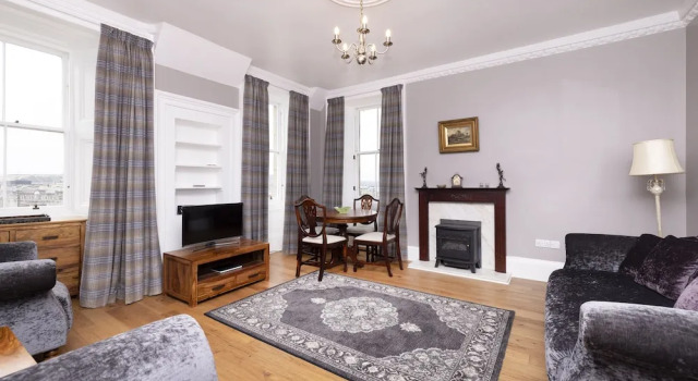 Апартаменты JOIVY Charming 2-Bed Flat Near Edinburgh Castle