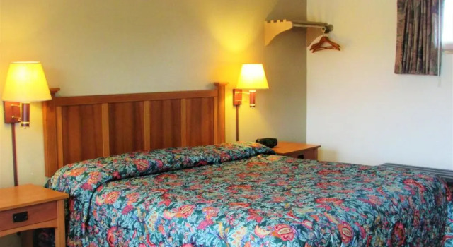 Euclid Motel, Брондау Мотель Бэй Сити Мичиган