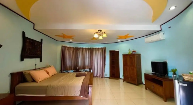 Четырёхместный номер Deluxe Timberland and Fruit Resort