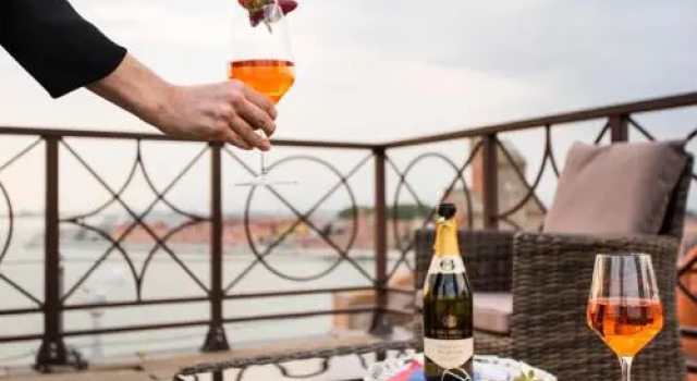Imperial terrace, Забронировать Апартаменты/квартира Джудекка Венеция, рядом с Accademia Bridge