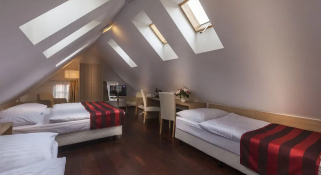 Четырёхместный номер Deluxe Little King Hotel U Malvaze
