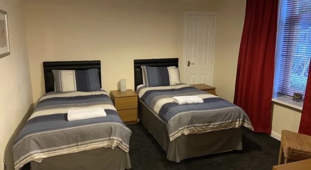 Апартаменты Ivy Cottage-Serviced accommodation