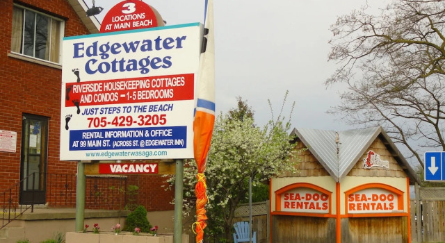 Edgewater Resorts - Edgewater Cottages, Varaa Hotelli Wasaga Beach 
