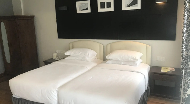 Strawberry Park Resort, Đặt Khu nghỉ dưỡng Khách sạn ở Pahang có hồ bơi, Hồ bơi