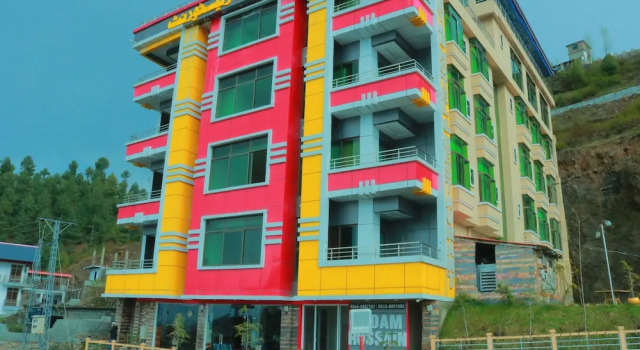 Zaryab Hotel & Restaurant