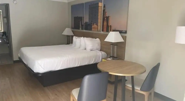 Номер Deluxe Days Inn by Wyndham Wilmington Brandywine