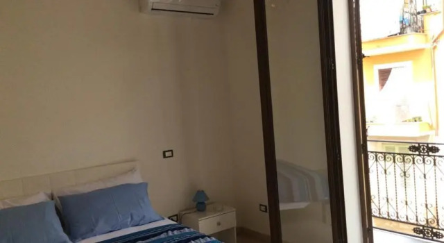 Le camere, Забронировать Отель Отели в центре Санта-Флавия, в центре