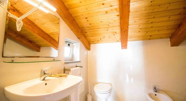 Четырёхместный номер Standard с 2 комнатами рядом с пляжем Resort Hotel Rocca di Vadaro