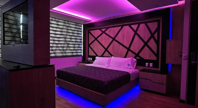Полулюкс Hotel City Lights