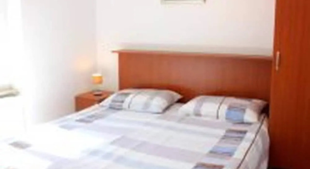 Apartment For 22 Pax In Cavtat, Забронировать Апартаменты/квартира Отели Цавтат с парковкой, рядом с Пляж Циста Лука 1, Парковка