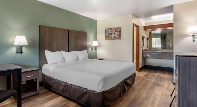 Номер Standard Econo Lodge Portland Airport
