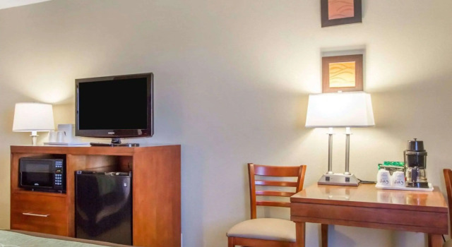 Comfort Inn Bolivar, Varaa Hotelli Bolivar Ozark