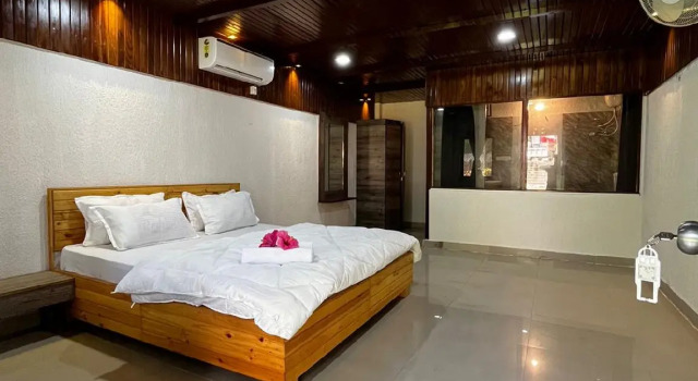 The Village Resort Mount Abu, Забронировать Курортный отель Отели штата Раджастхана с парковкой, Парковка