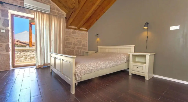 House Stone House Island Prvic, 예약 호텔 Srima 시베니크