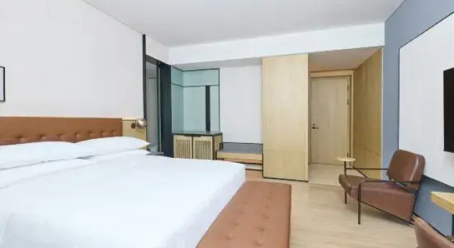 Люкс Four Points by Sheraton Wuxi Liangxi