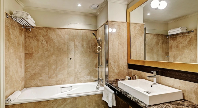 Двухместный номер Deluxe с балконом Grandezza Hotel Luxury Palace