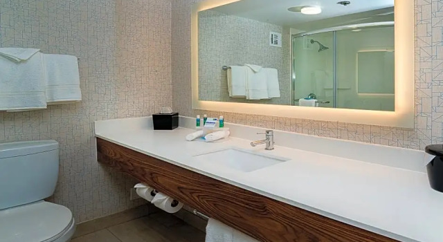 Двухместный номер Standard с видом на бассейн Holiday Inn Express Fullerton-Anaheim by IHG