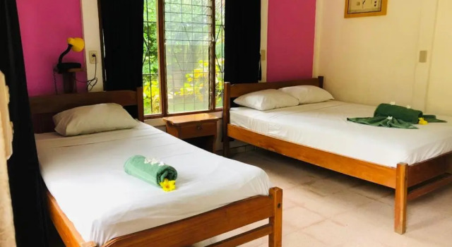 Трёхместный номер Standard Hotel Isolina Beach