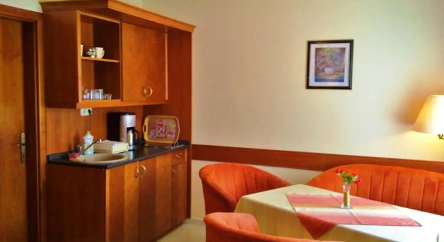 Трёхместные апартаменты с балконом Fortuna Villa