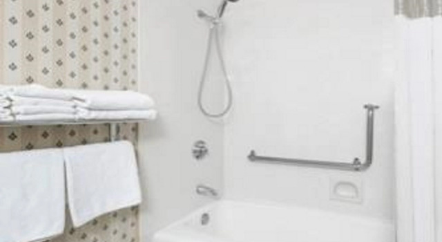 Номер Business Ramada by Wyndham London