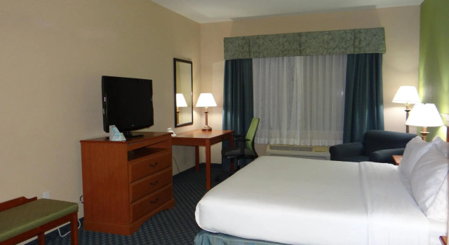 Двухместный номер Standard Holiday Inn Express Hotel & Suites Salisbury - Delmar by IHG