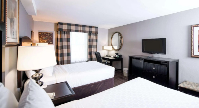 Четырёхместный номер Standard Carradoc Hall Hotel & Conference Center - Leesburg by The Red Collection