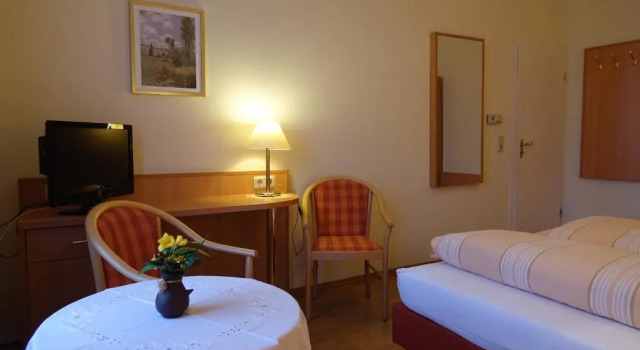 REGIOHOTEL Nicolaiplatz Wernigerode, Забронировать Отель «постель и завтрак» Вернигероде земля Саксония-Анхальт, рядом с Oberpfarrkirchhof