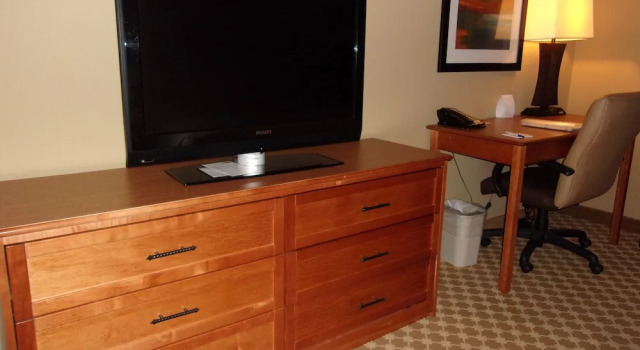 Люкс c 1 комнатой Holiday Inn Express Hotel & Suites Chicago West Roselle by IHG