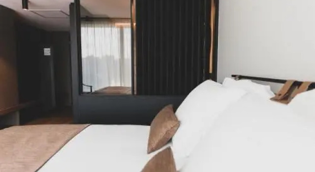 Roannay - Francorchamps, Book Hotel Stavelot 